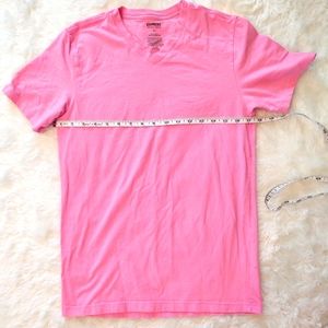 New with no tags Express v neck men's stretchy